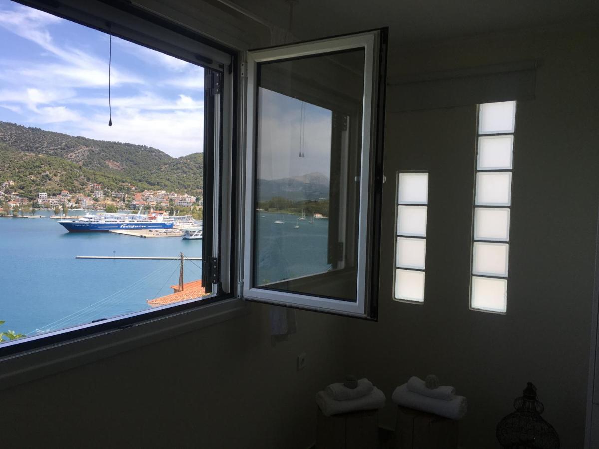 Kasteli Suite Poros Town Esterno foto